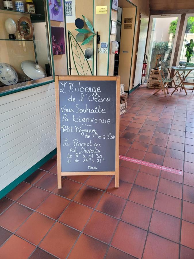 L'Auberge De L'Olive Dompierre-sur-Besbre Exterior foto