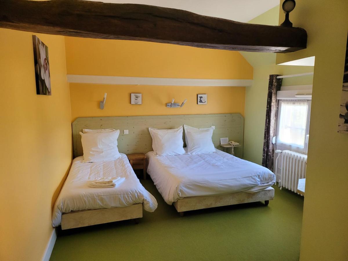 L'Auberge De L'Olive Dompierre-sur-Besbre Exterior foto